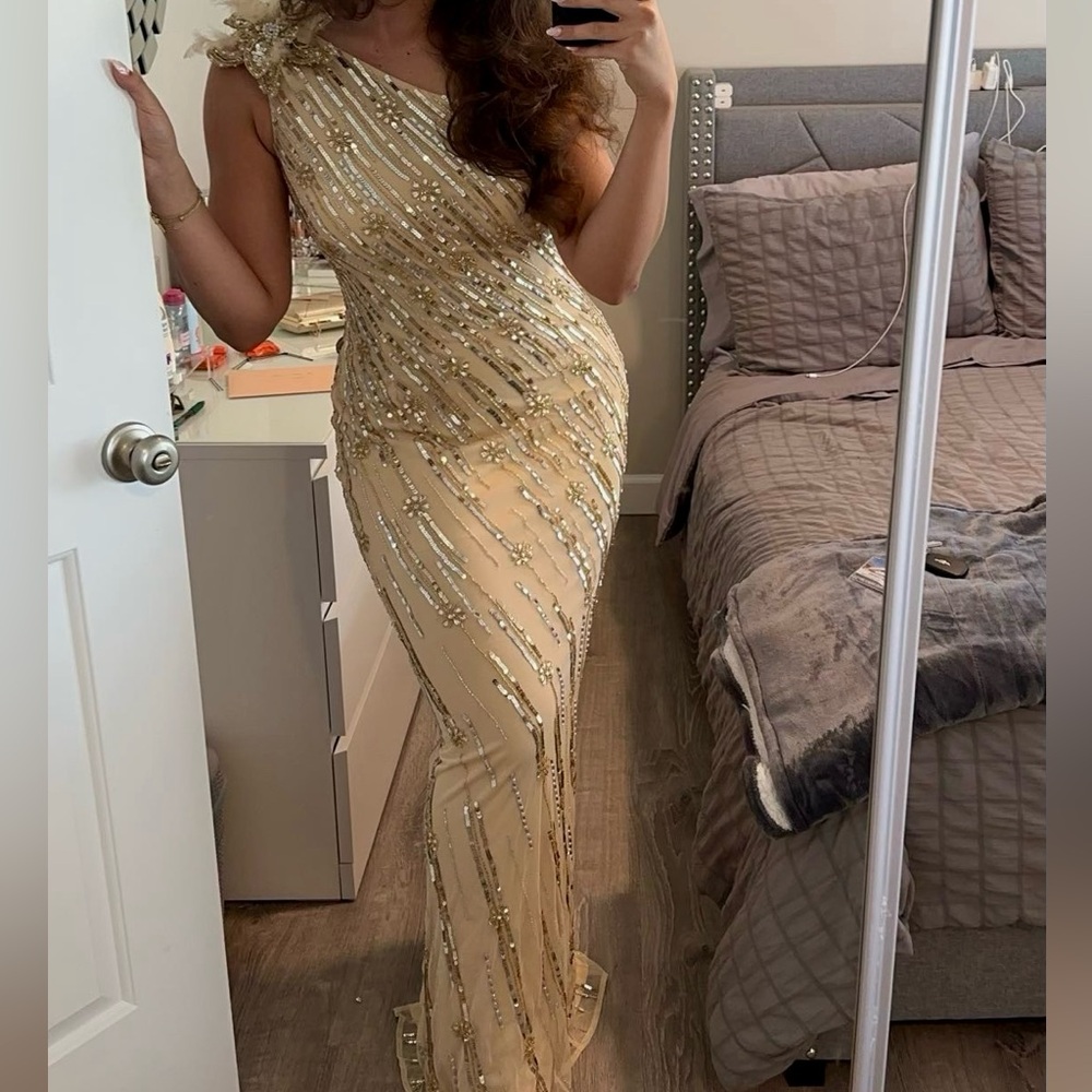 MAC DUGGAL 93739 Nude Gold Embellished Sequin Beaded One Shoulder Gown S…